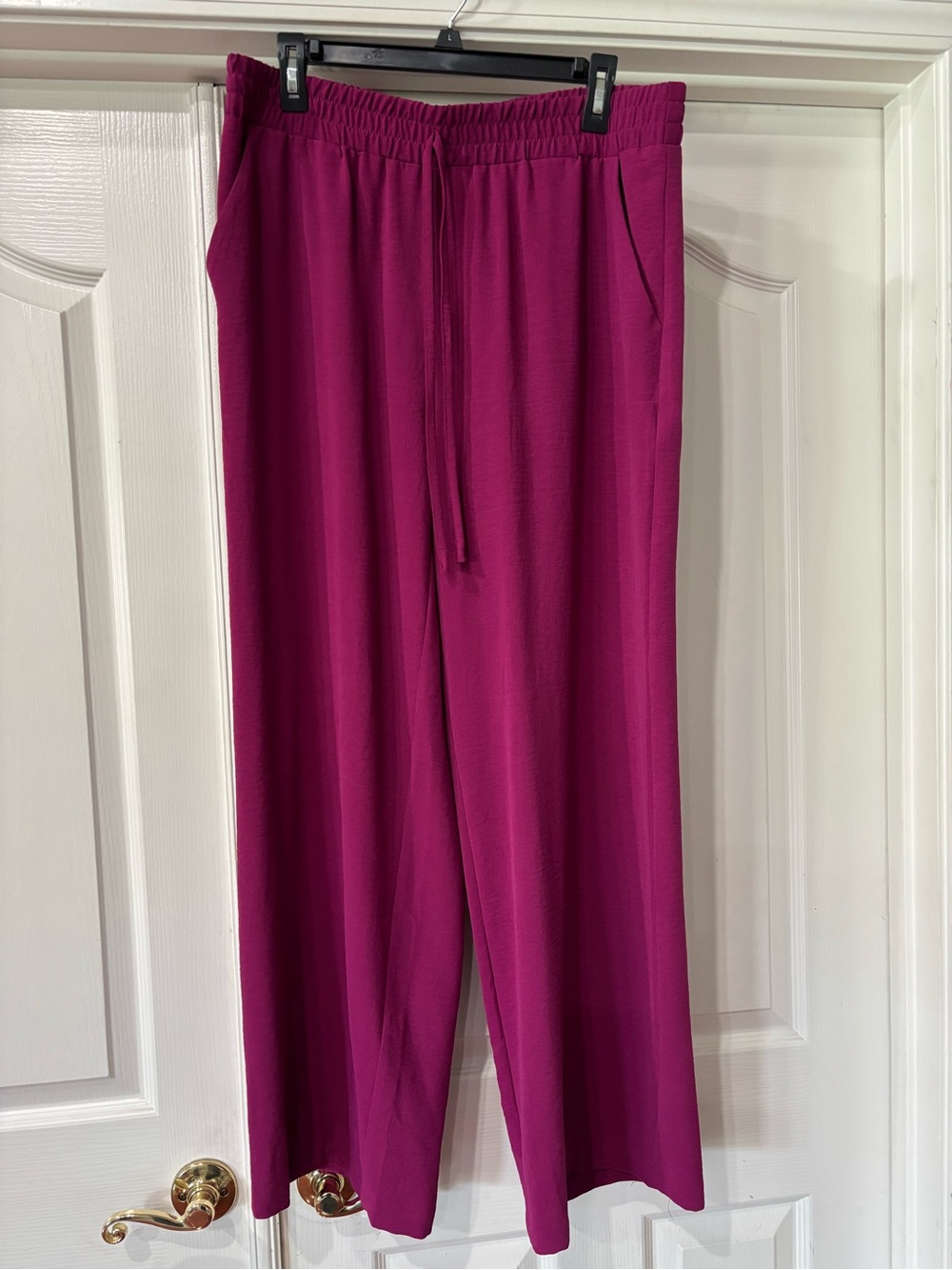 New York & Company Wide Leg Pants in Magenta